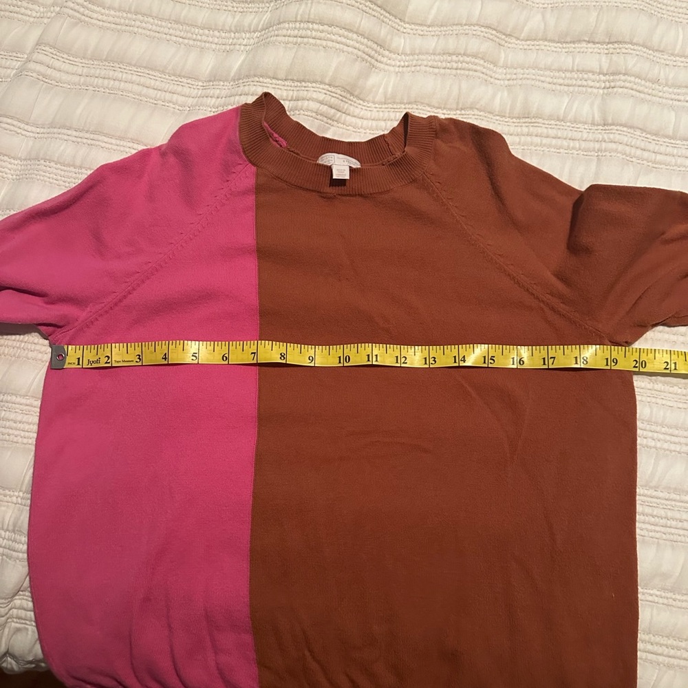 Color Blocking Sweater - Picture 5 of 5